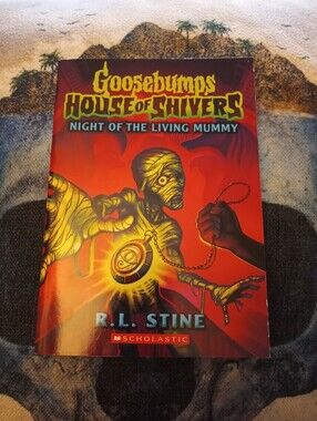 RL Stein Goosebumps Night Of The Livng Mummy Book